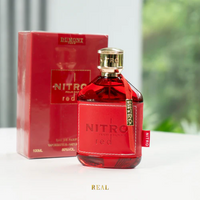 Botella de perfume Nitro Red intenso y dulce con diseño moderno y rojo vibrante